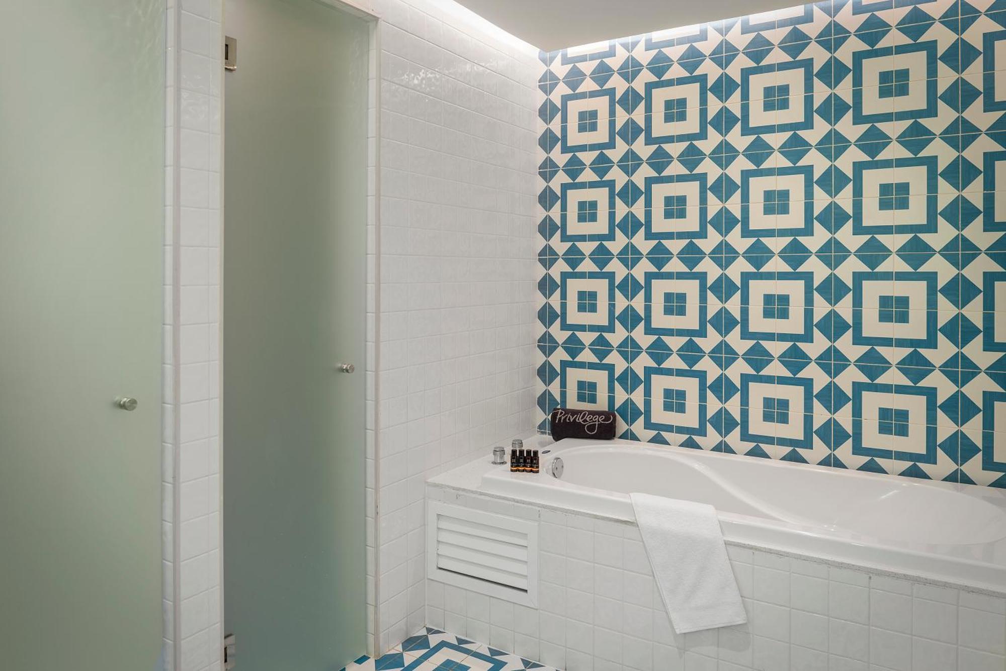 Privilege Master Suite Nature View